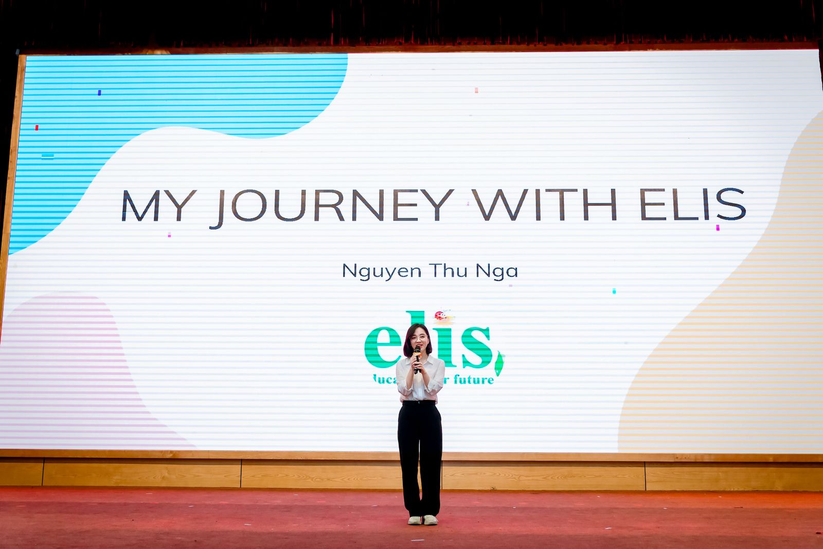 Em Nguyễn Thu Nga chia sẻ về quá trình học tập tại Trung tâm Ngoại ngữ Elis